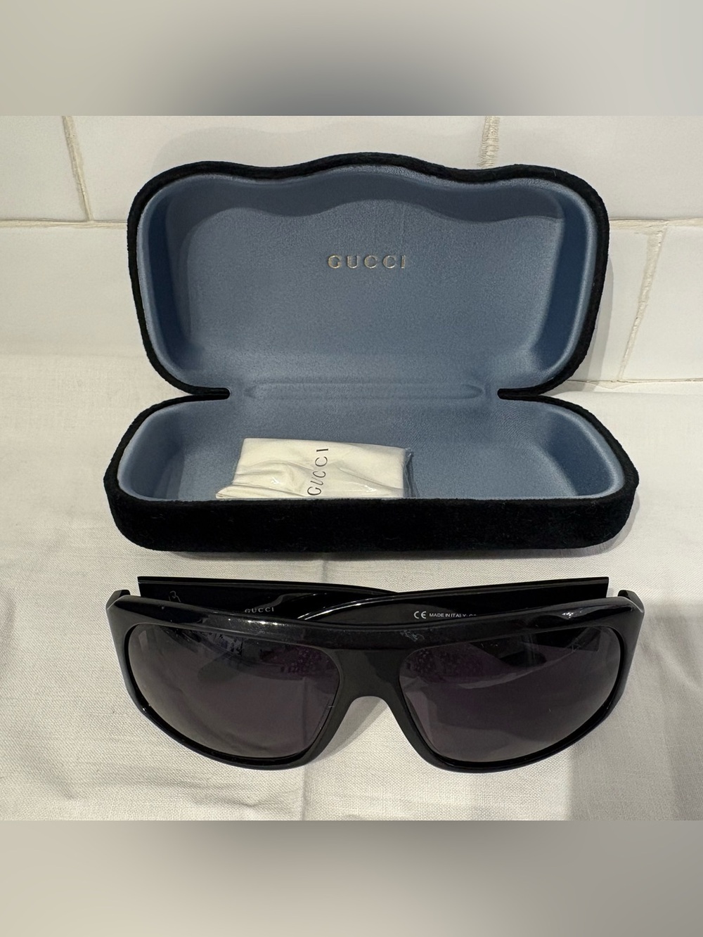 Gucci Women’s Black Shield Sunglasses with Dark Lenses